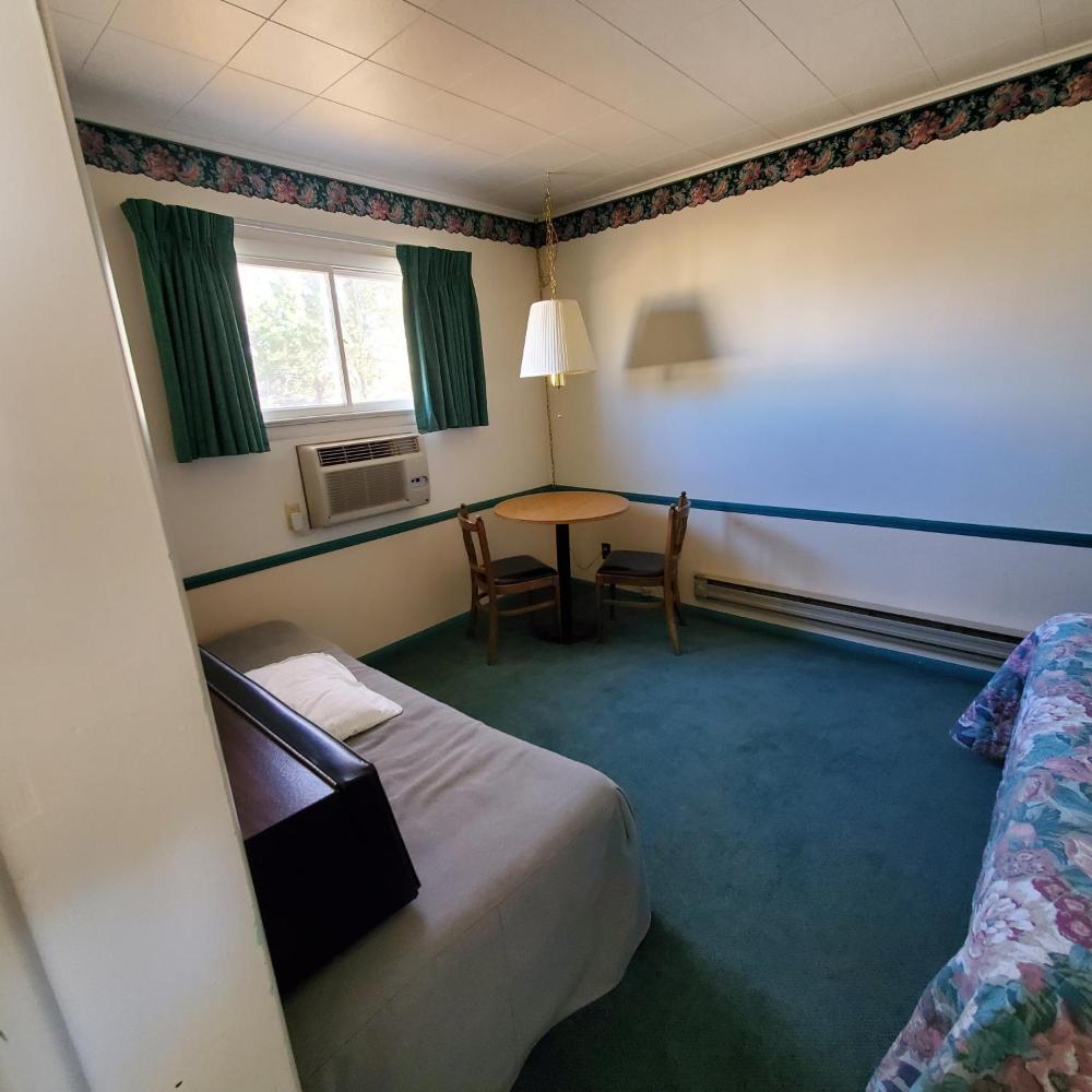 Robin Hood Motel